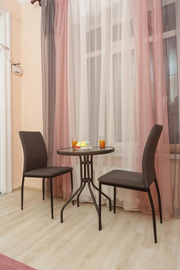 Comfortable Apartment In The Very Center Of أوديسا المظهر الخارجي الصورة